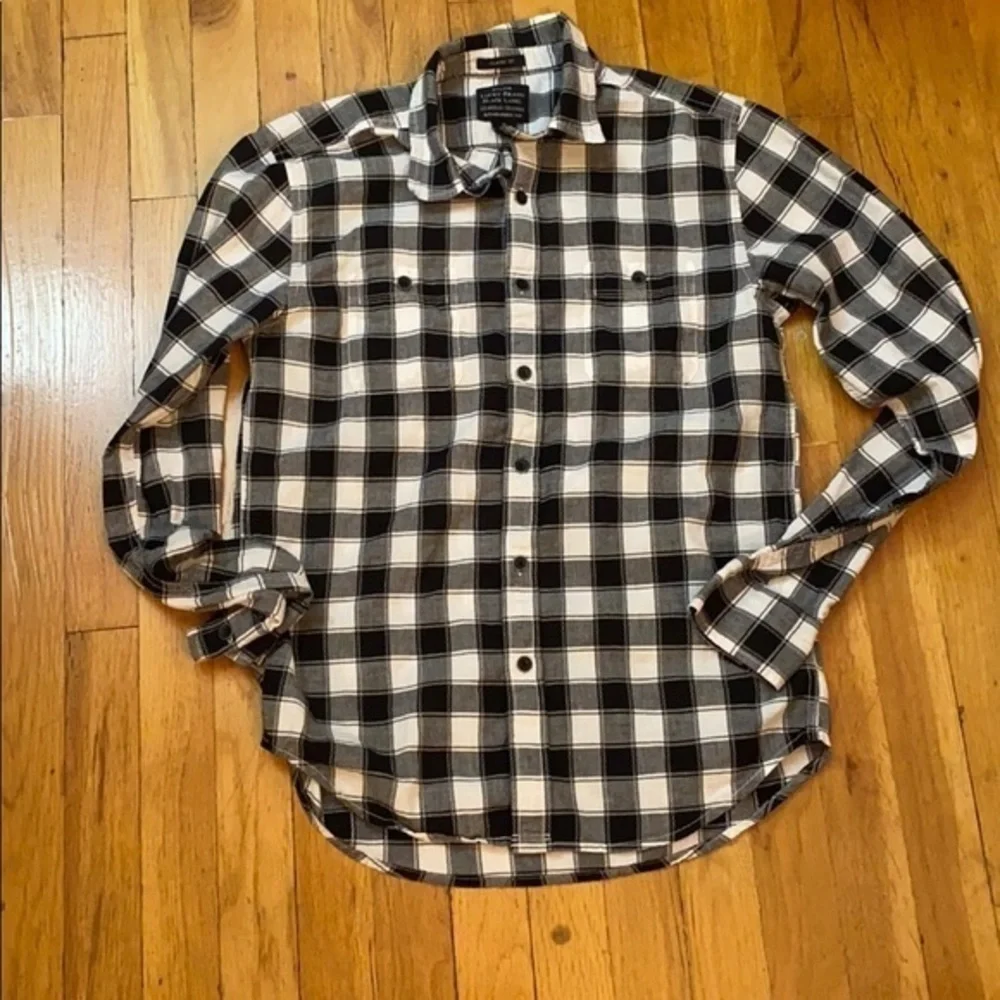 Lucky brand black label black‎ white button down